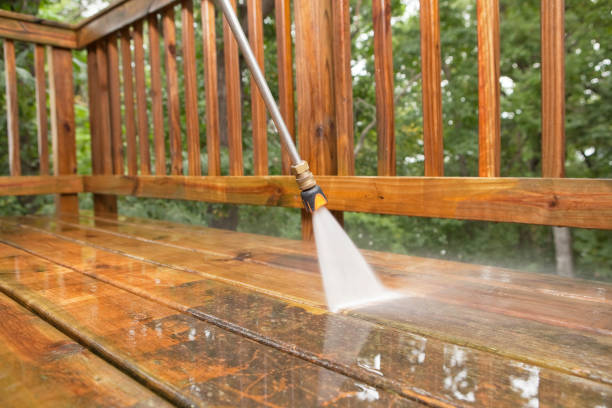 Why Choose Our Certified Pressure Washing Experts for Your Project Needs in Washington, IA?